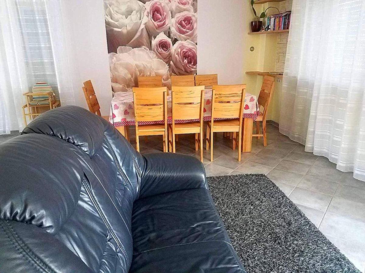 Gemuetliches Haus Im Herzen Des Schwarzwaldes Fuer Bis Zu 9 Personen Elzach Exterior photo